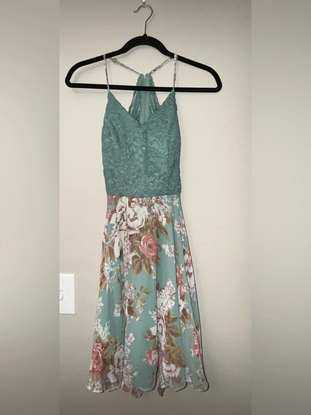 Betsey Johnson Mint Green Lace & Floral Chiffon Mini Dress - Picture 2 of 9